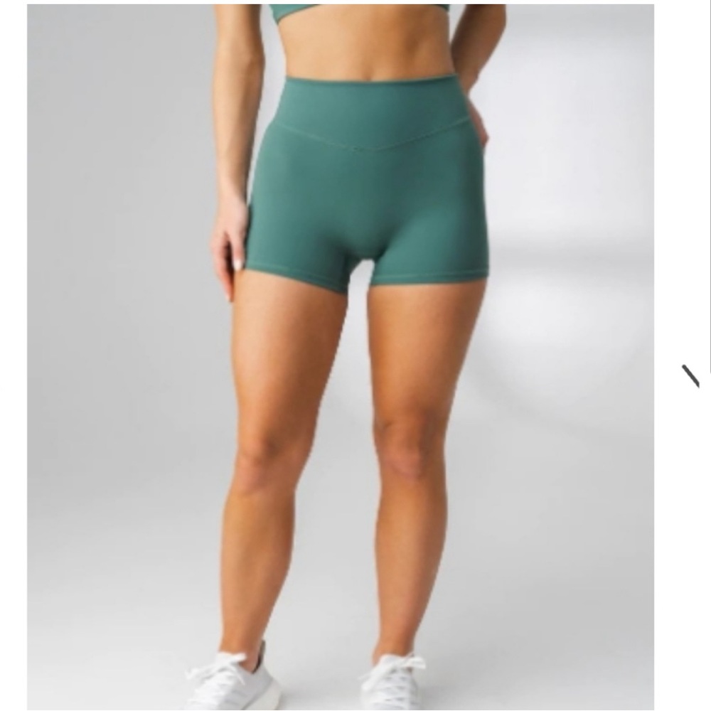 Balance Athletica (now Vitality) cloud shorts in jade green | size small